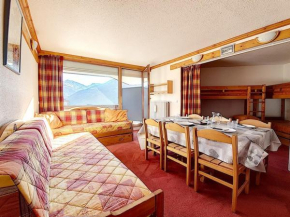 Studio lumineux avec accès direct aux pistes, balcon sud et proche des commodités - FR-1-344-959